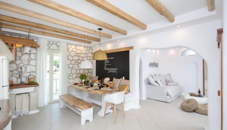 Naxos Euphoria Suites
