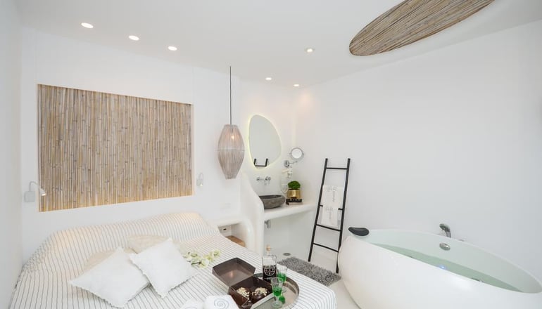 Naxos Euphoria Suites
