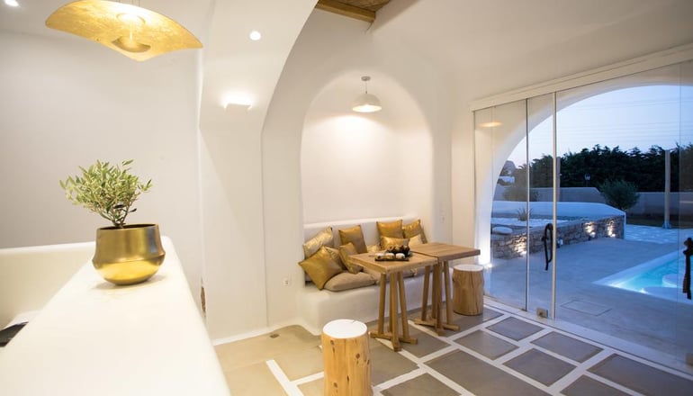 Naxos Euphoria Suites