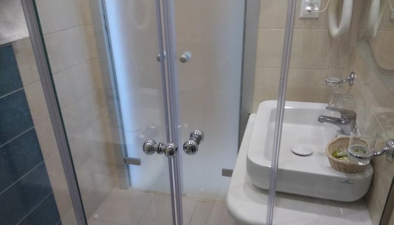 4* New Aegli Hotel