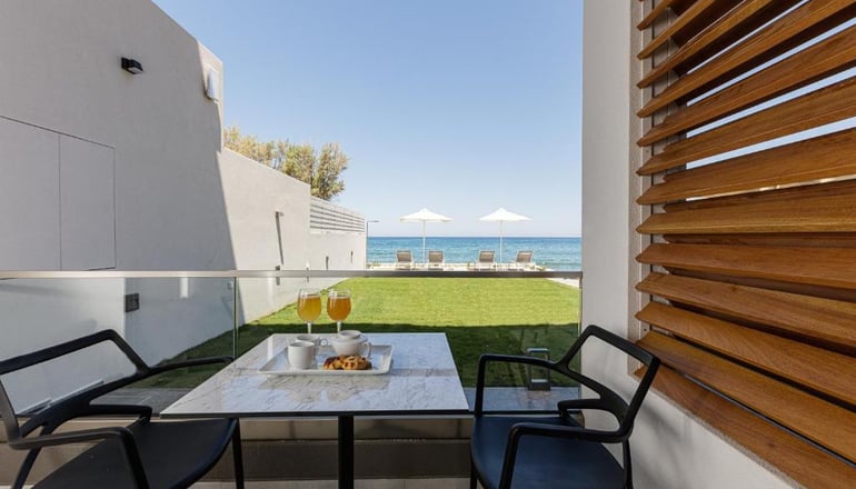 4* North Coast Seaside Suites