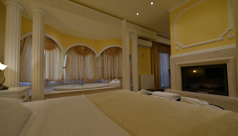 4* Nymfes Hotel & Spa