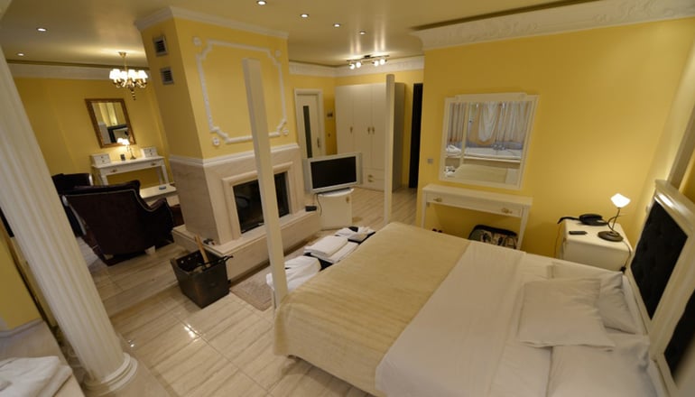 4* Nymfes Hotel & Spa