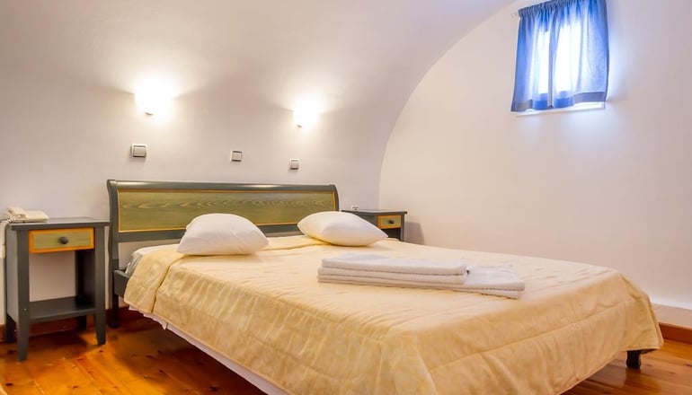 4* Okeanis Βeach