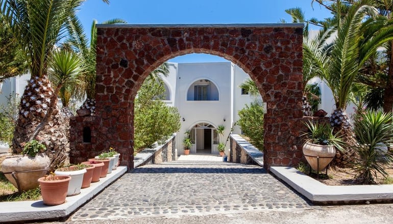 4* Okeanis Βeach