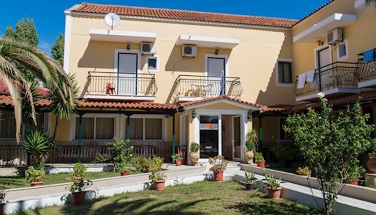 4* Perkes Complex Hotel