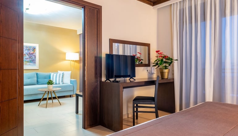 4* Porto Plaza - Άγιος Ιωάννης, Λήμνος