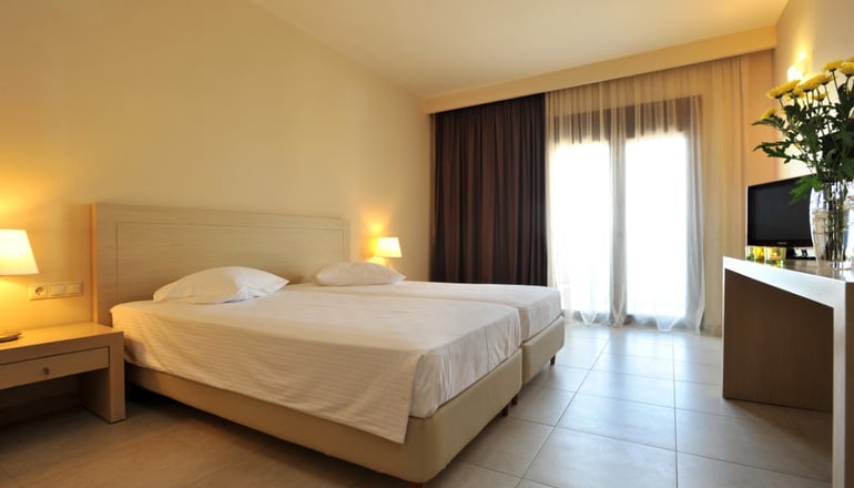 4* Porto Plaza - Άγιος Ιωάννης, Λήμνος