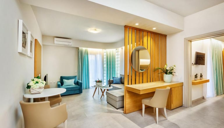 4* Poseidon Palace