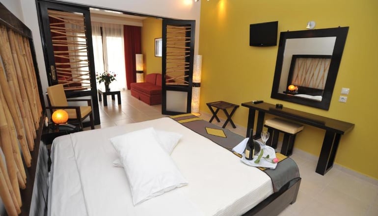 4* Possidi Paradise Hotel