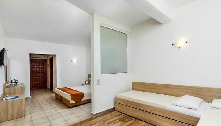 4* Possidi Paradise Hotel