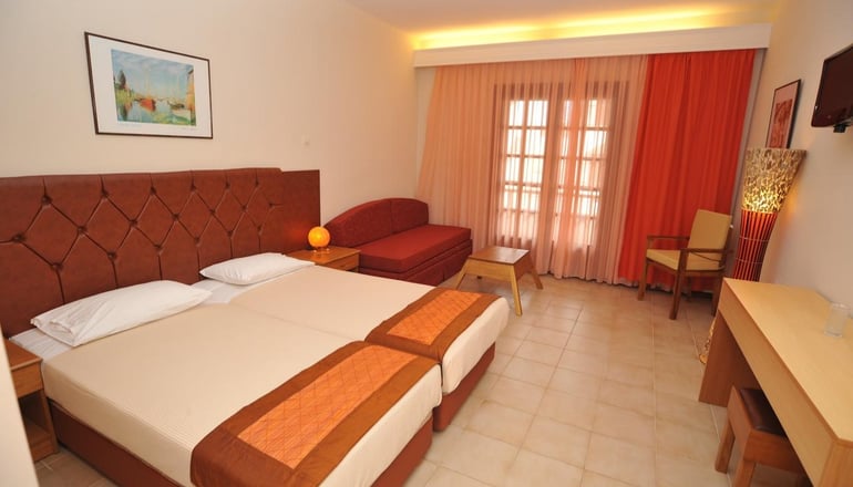 4* Possidi Paradise Hotel