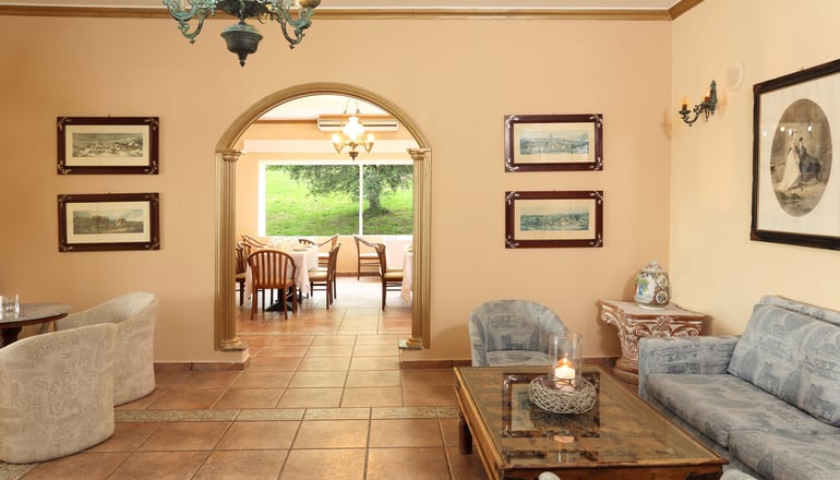 4* Rebecca's Village - Καρουσάδες, Κέρκυρα