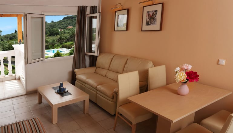 4* Rebecca's Village - Καρουσάδες, Κέρκυρα