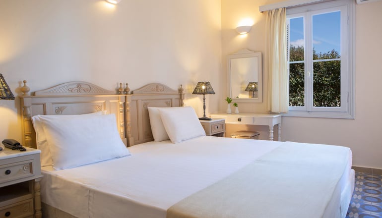 4* Red Tower Hotel Lefkada