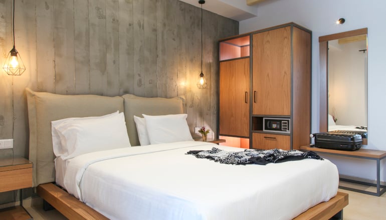 4* Royal Hotel and Suites