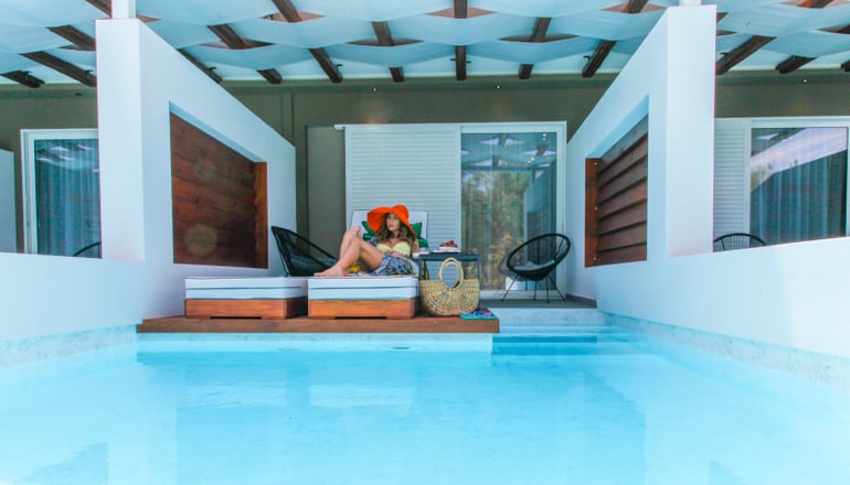 4* Royal Hotel and Suites