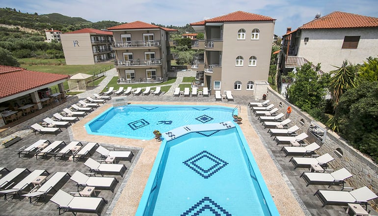 4* Royal Hotel and Suites