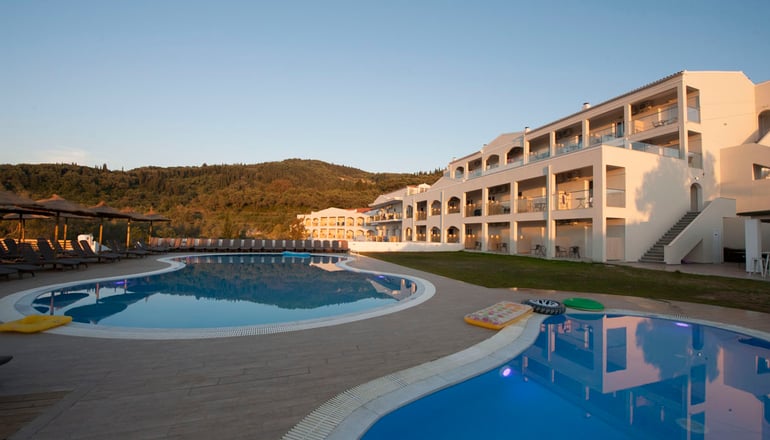 4* Saint George Palace