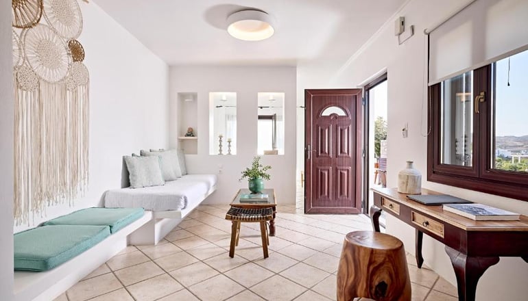 4* Santa Maria Village Milos