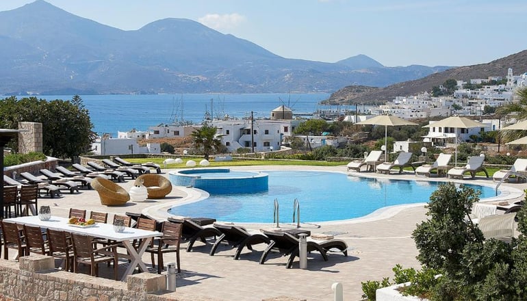 4* Santa Maria Village Milos