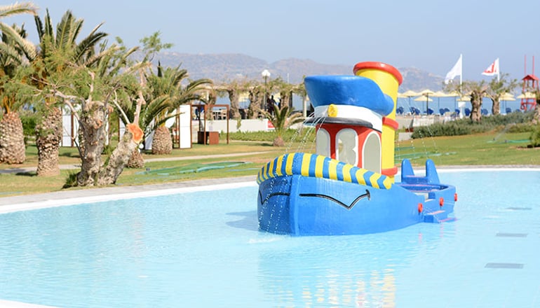 4* Santa Marina Beach Hotel