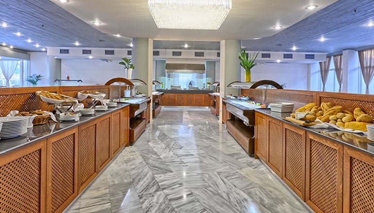 4* Santa Marina Beach Hotel