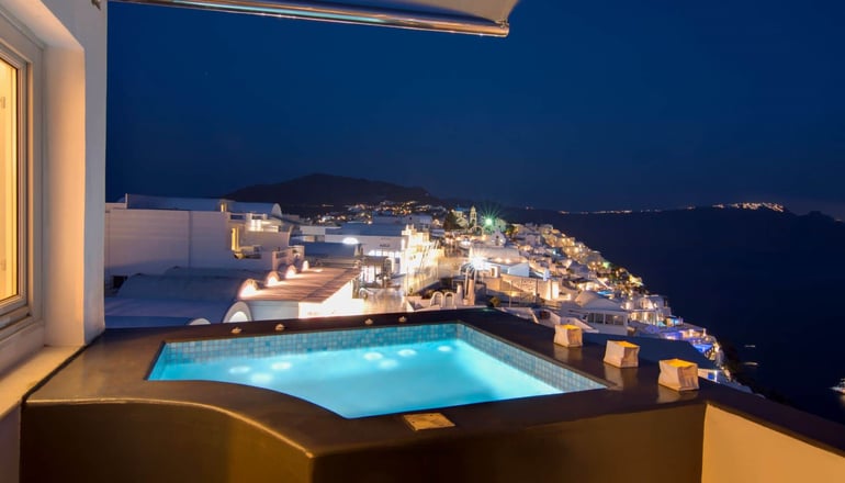 4* Santorini Secret Premium