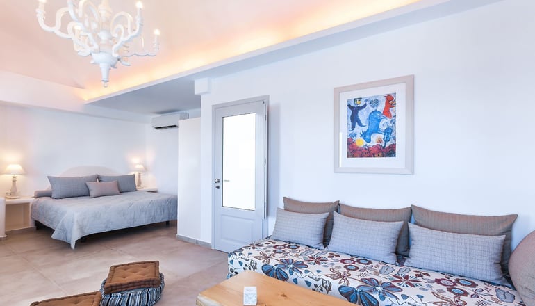 4* Santorini Secret Premium