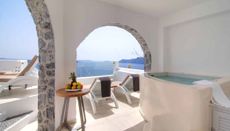 4* Santorini Secret Premium