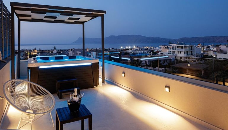 4* Sapphire Blue Suites