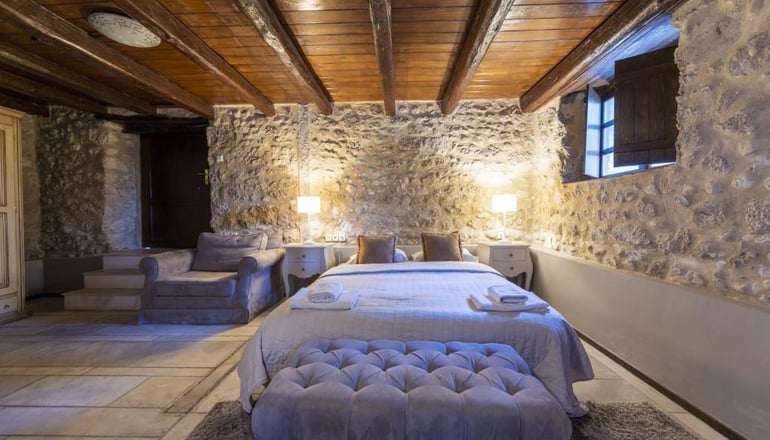 4* Semantron Traditional Village - Ελαιώνας Διακοπτού