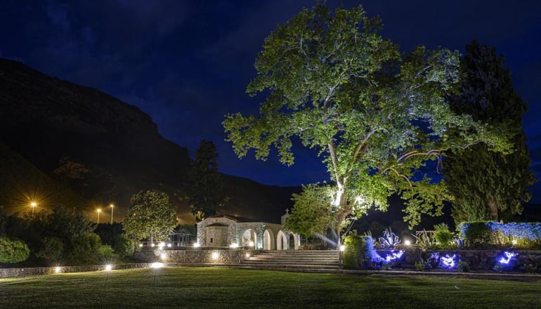 4* Semantron Traditional Village - Ελαιώνας Διακοπτού