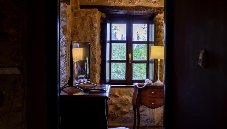 4* Semantron Traditional Village - Ελαιώνας Διακοπτού