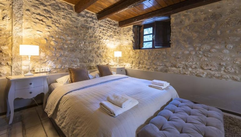 4* Semantron Traditional Village - Ελαιώνας Διακοπτού