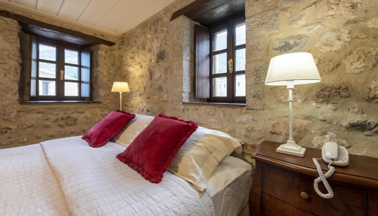 4* Semantron Traditional Village - Ελαιώνας Διακοπτού