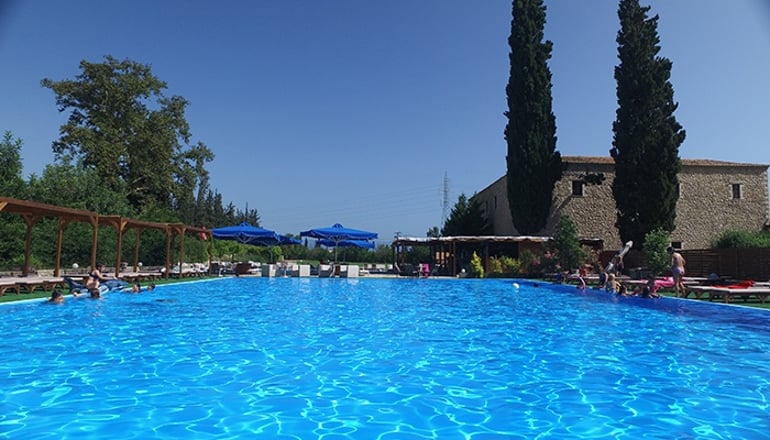 4* Semantron Traditional Village - Ελαιώνας Διακοπτού