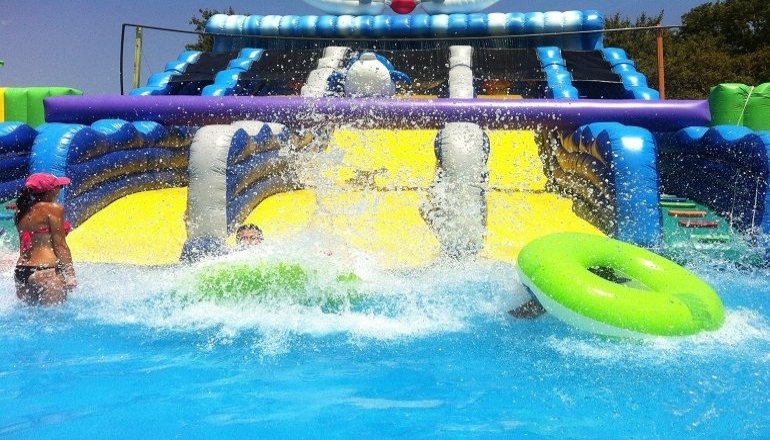 4* Semantron Traditional Village