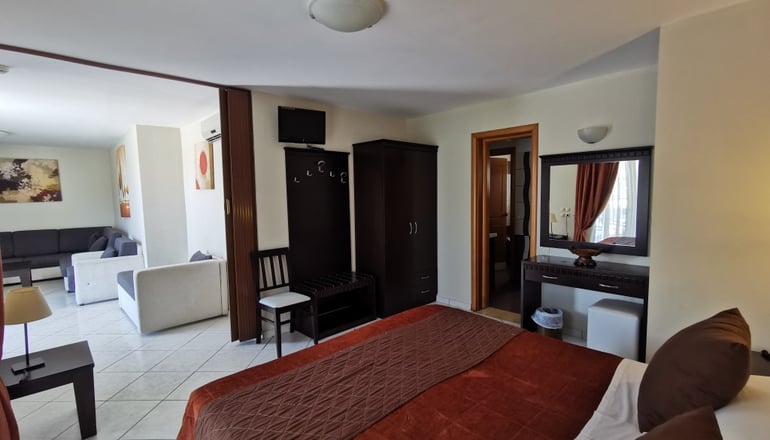 4* Sidari Water Park Hotel