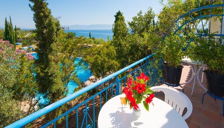 4* Sunrise Village Beach Hotel