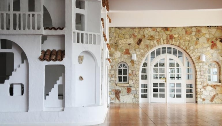 4* Sunrise Village Beach Hotel