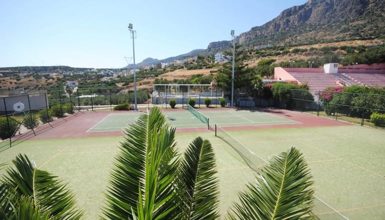 4* Sunshine Crete Village