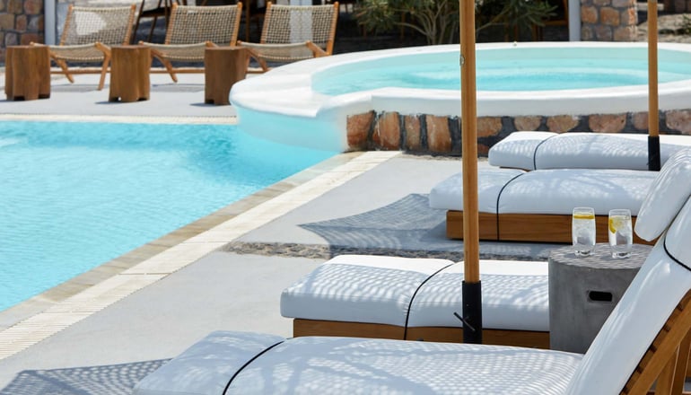4* Symmetry Suites - Ακρωτήρι, Σαντορίνη