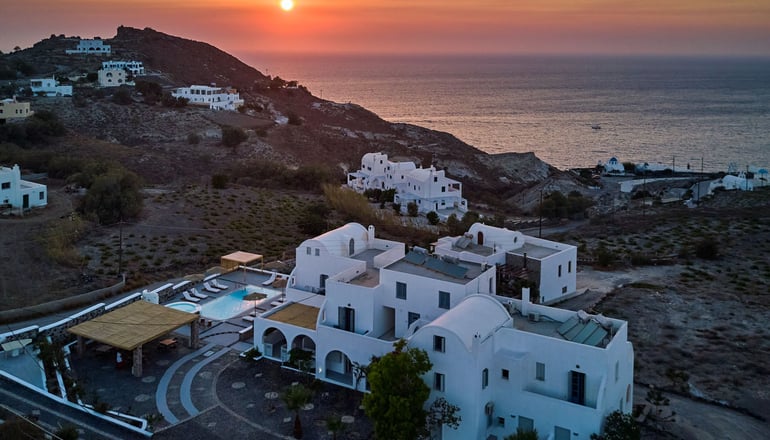 4* Symmetry Suites - Ακρωτήρι, Σαντορίνη