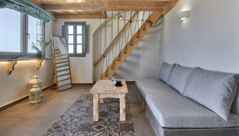 4* Symmetry Suites - Ακρωτήρι, Σαντορίνη