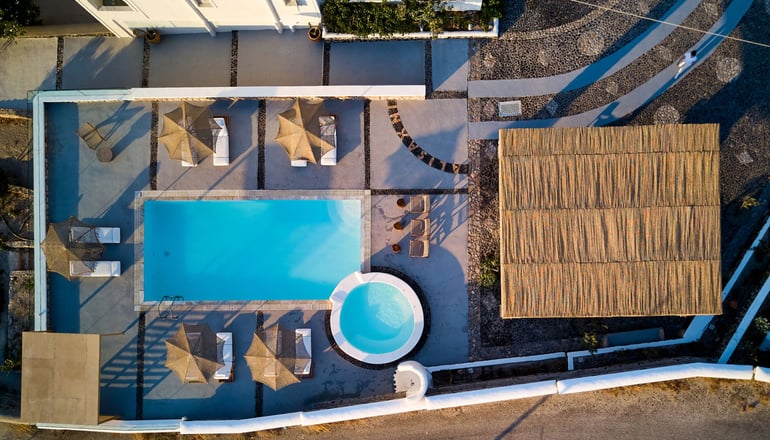 4* Symmetry Suites - Ακρωτήρι, Σαντορίνη