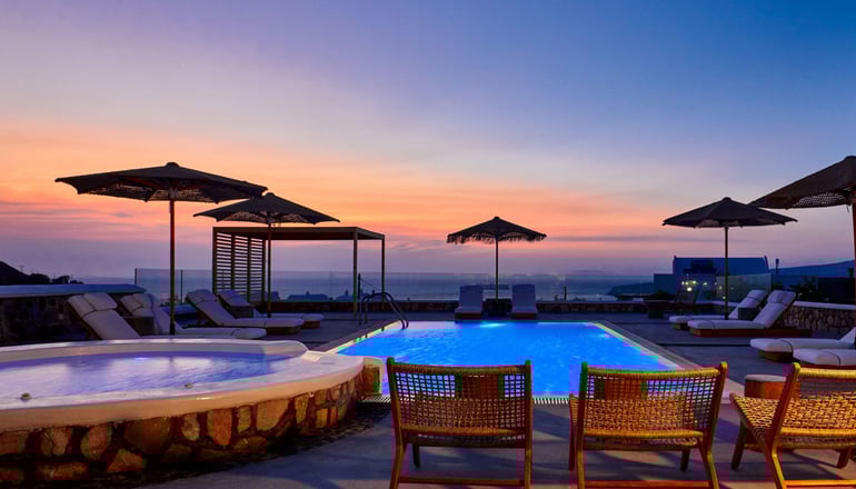 4* Symmetry Suites - Ακρωτήρι, Σαντορίνη