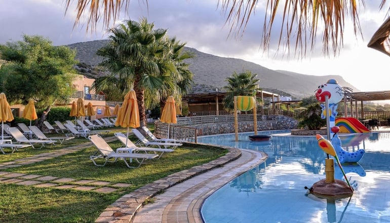 4* The Village Water Park Smartline