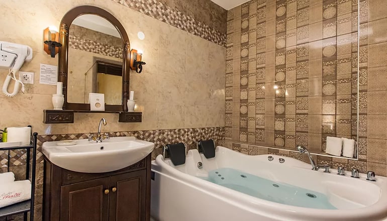 4* Theatro Hotel Odysseon - Καλαμπάκα
