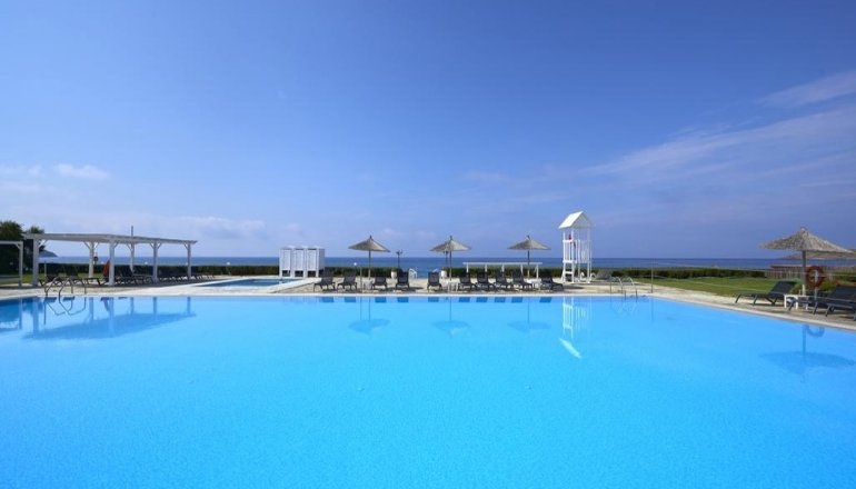 4* Tinos Beach Hotel